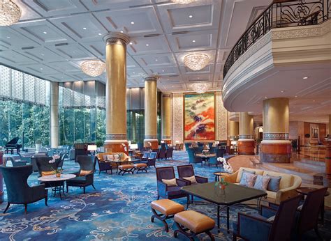 luxury makati hotels.